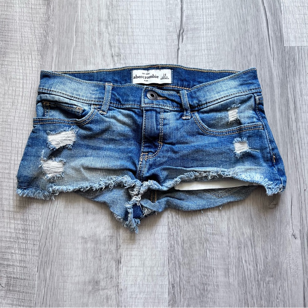 Abercrombie Distressed Shorts size 14